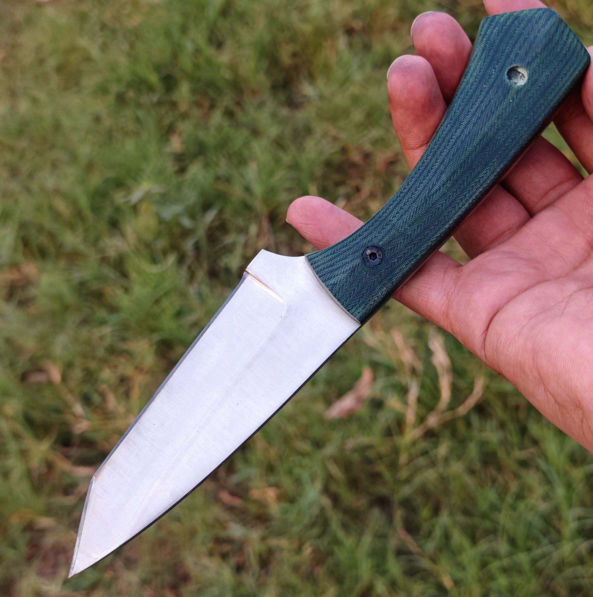 The Verdant Tanto Knife